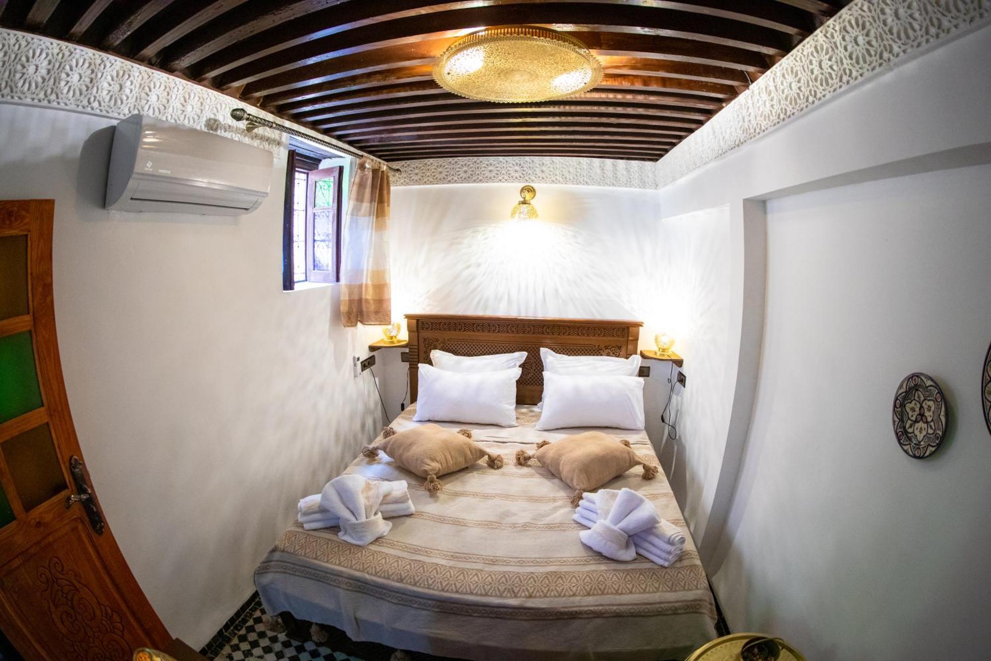 Riad Lalamoune Fez Buitenkant foto