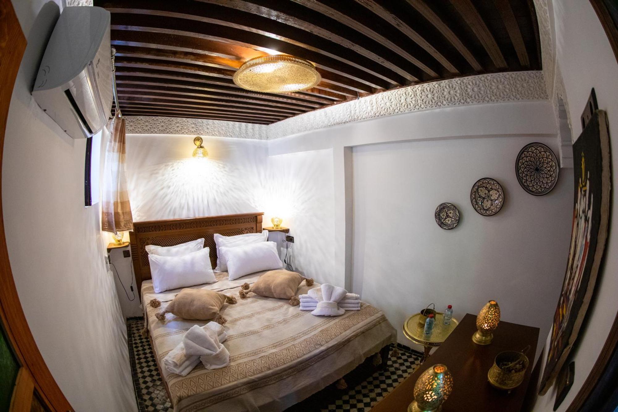 Riad Lalamoune Fez Buitenkant foto